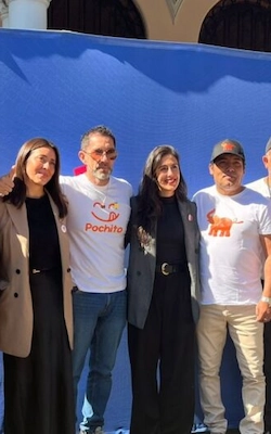 Foto de Alcaldesa Macarena Ripamonti junto al directorio de la Fundación Santino Pizarro Carrizo